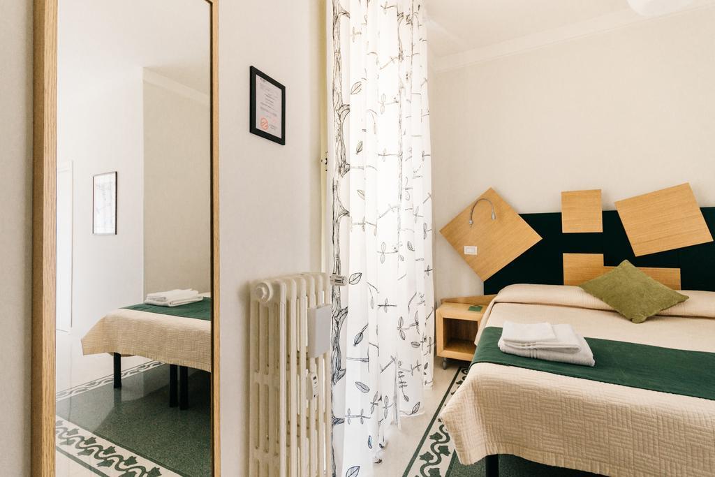 Adriano Augusto Bed & Breakfast Roma Cameră foto